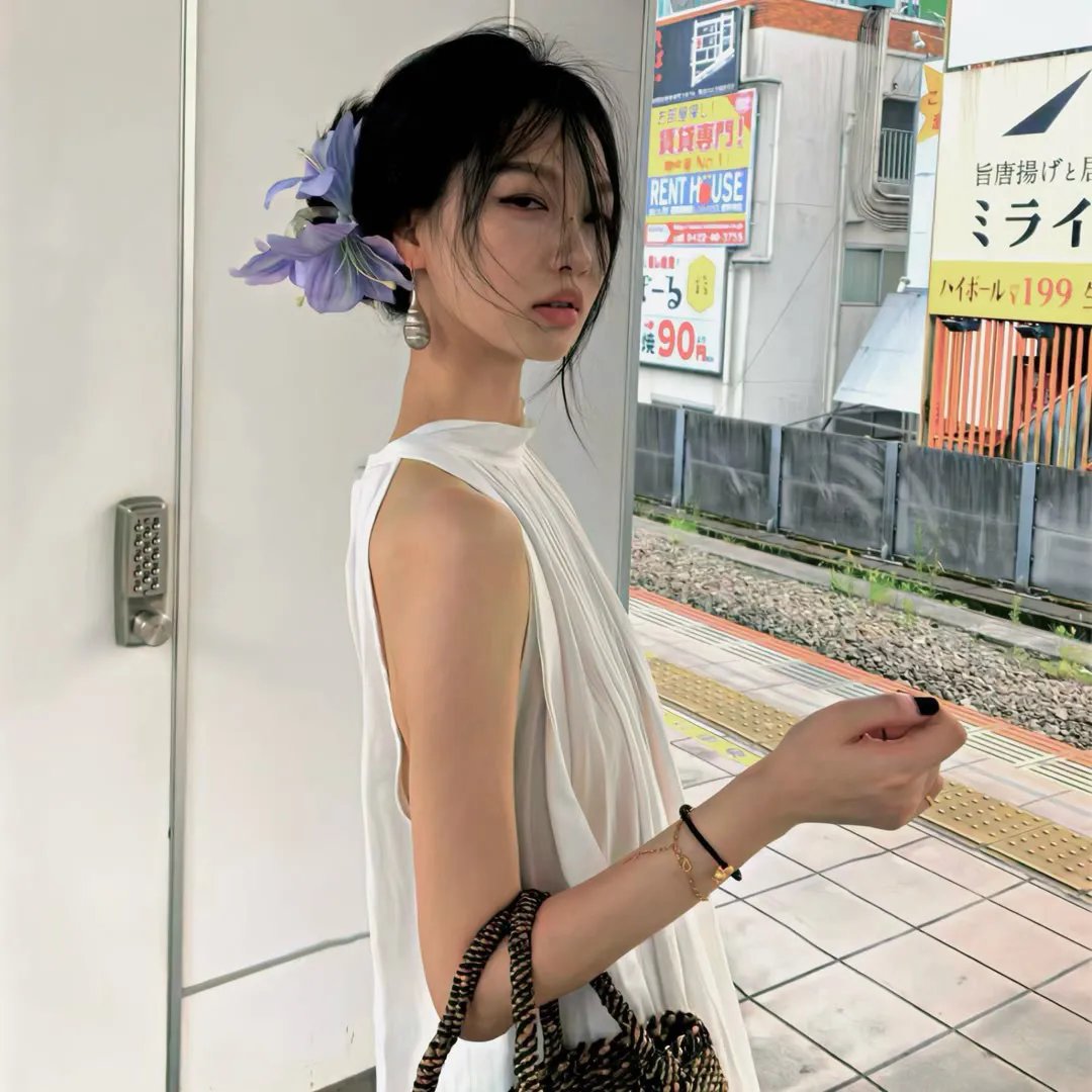 暗红